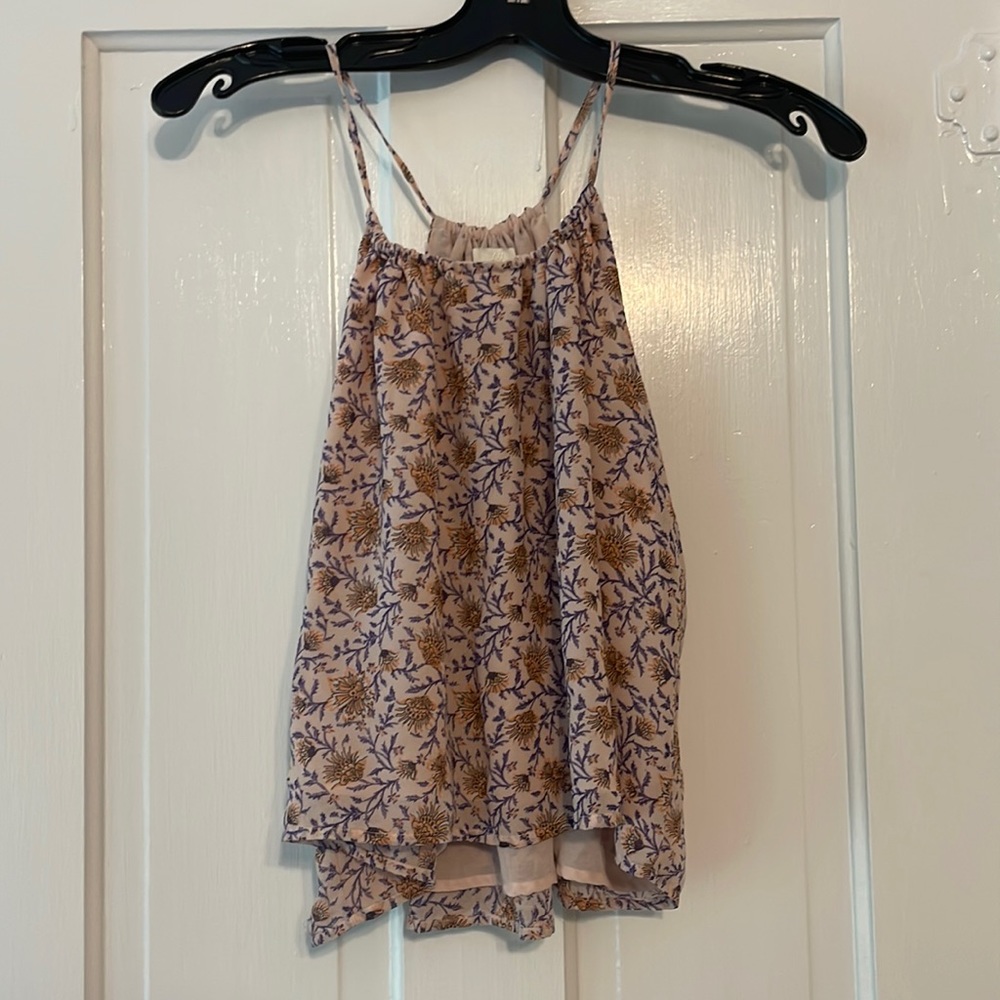 Cute tank top!